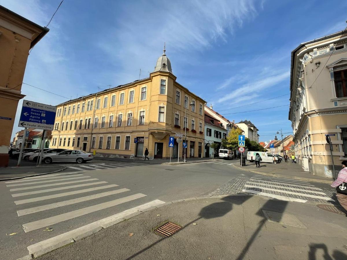1501 Wergass 18 Apartment Sibiu Bagian luar foto